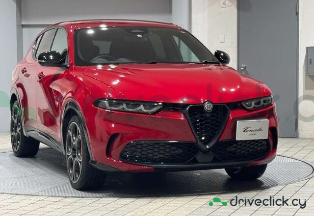 Alfa Romeo Tonale Red