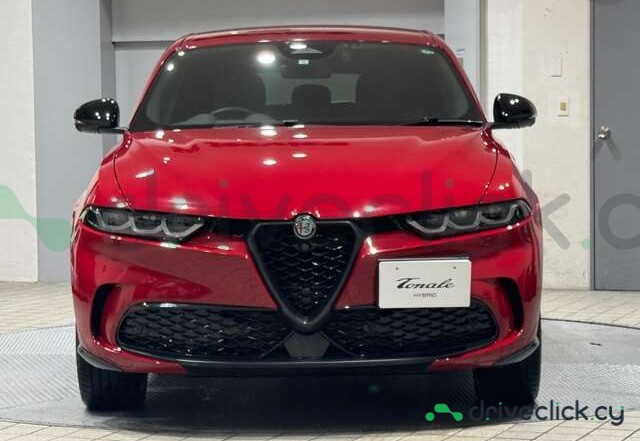Alfa Romeo Tonale Red