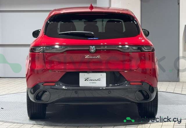 Alfa Romeo Tonale Red