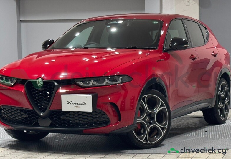 Alfa Romeo Tonale Red