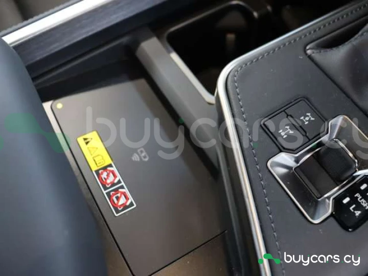 Lexus GX Зеленый