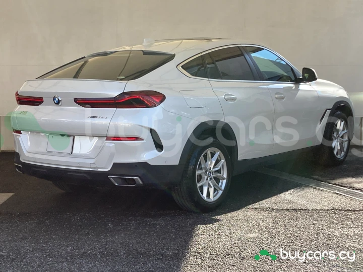 BMW X6 Белый