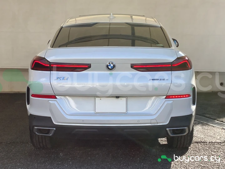 BMW X6 Белый