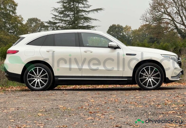 Mercedes EQC Белый
