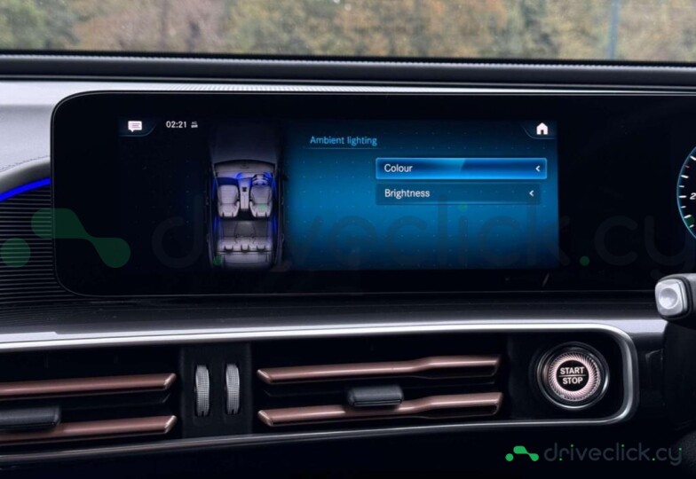 Mercedes EQC Белый