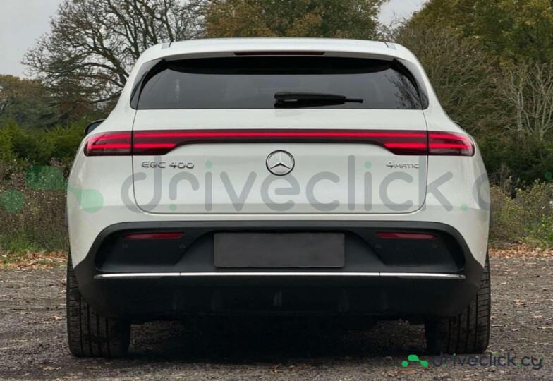 Mercedes EQC Белый