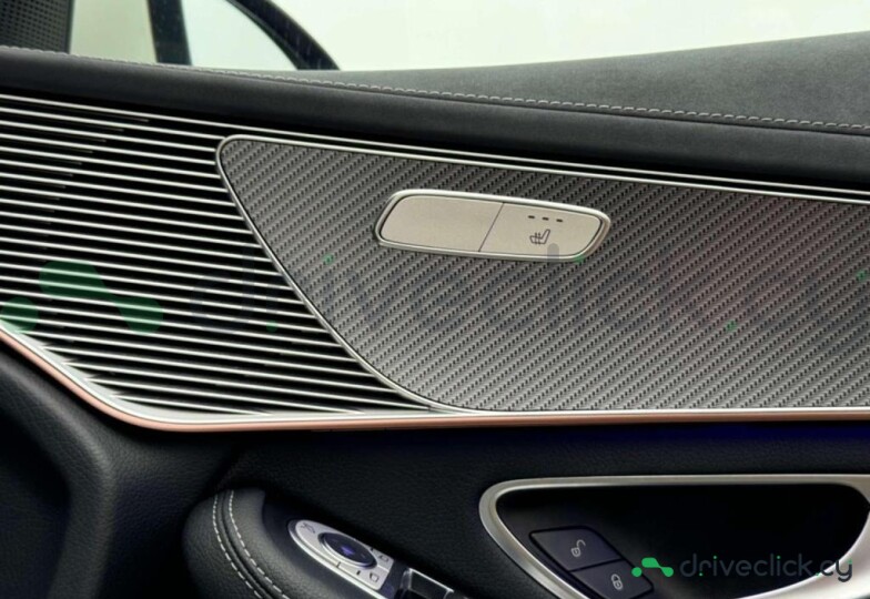 Mercedes EQC Белый