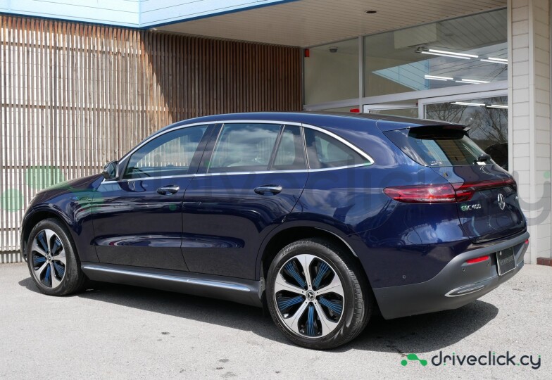 Mercedes EQC Черный