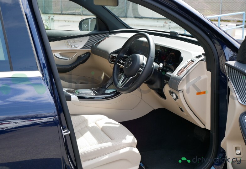 Mercedes EQC Черный