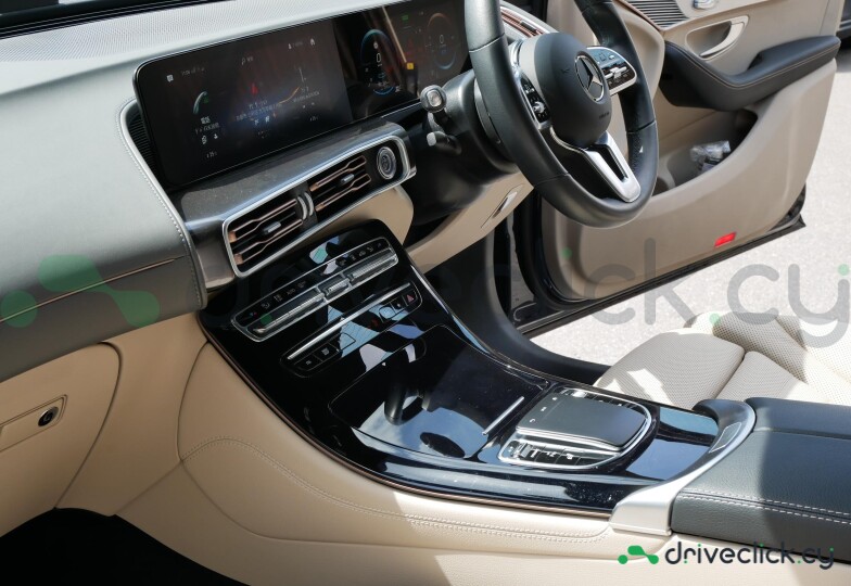 Mercedes EQC Черный