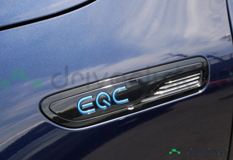 Mercedes EQC Черный
