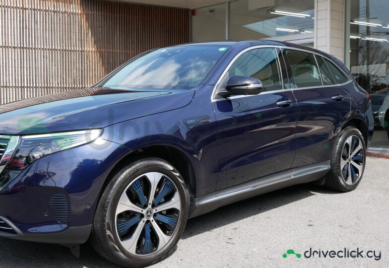Mercedes EQC Черный