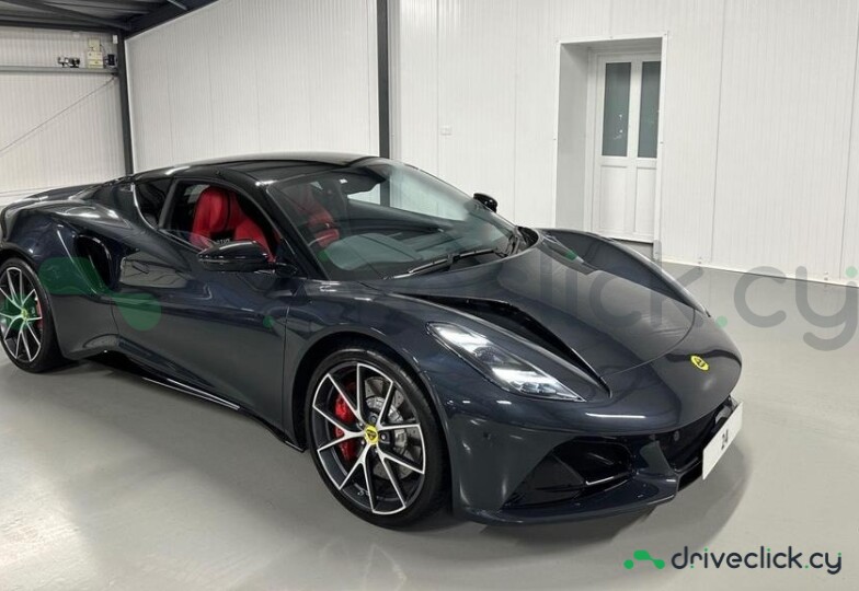 Lotus Emira Черный
