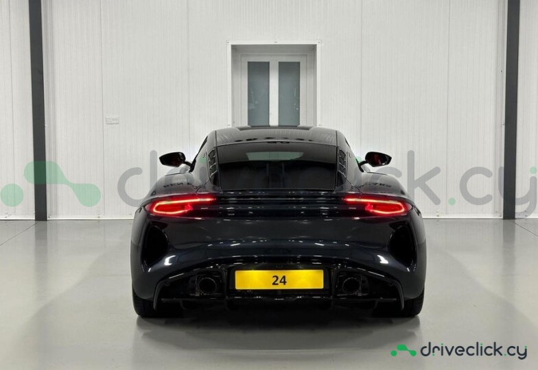 Lotus Emira Черный