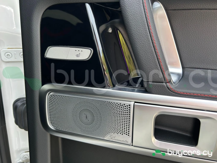 Mercedes G-class Белый