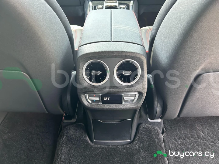 Mercedes G-class Белый