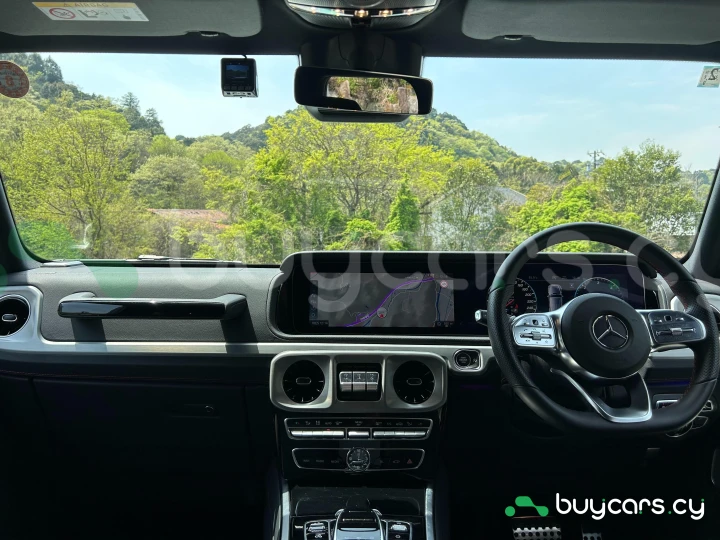 Mercedes G-class Белый