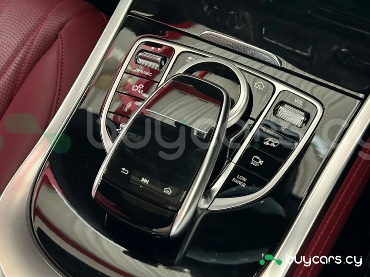 Mercedes G-class Черный