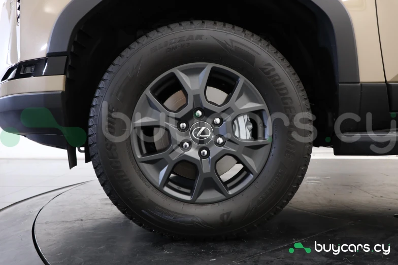 Lexus GX Бежевый