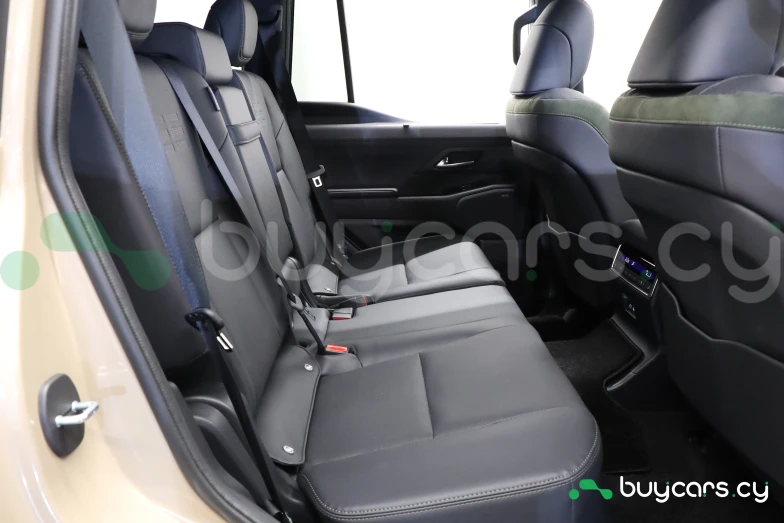 Lexus GX Бежевый