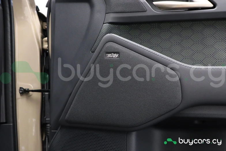 Lexus GX Бежевый