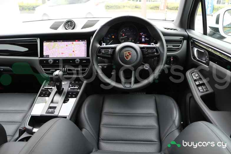 Porsche Macan Белый