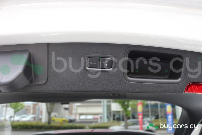 Porsche Macan Белый