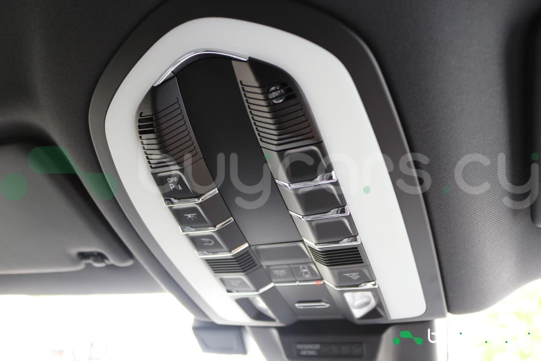 Porsche Macan Белый