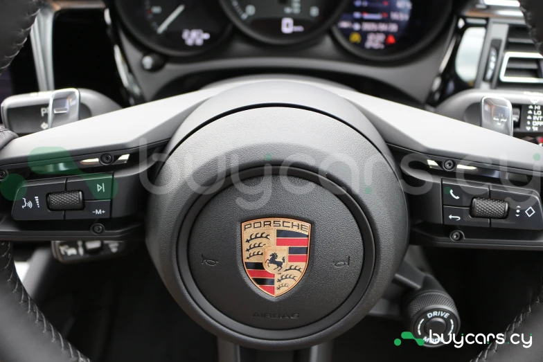 Porsche Macan Белый