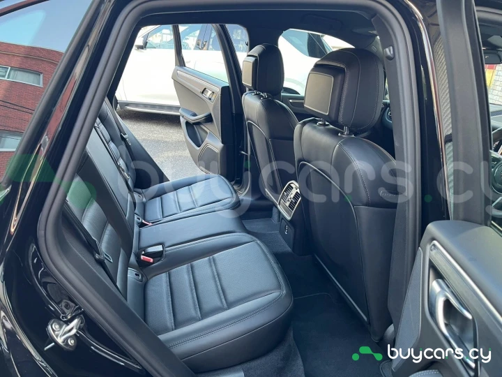 Porsche Macan Черный