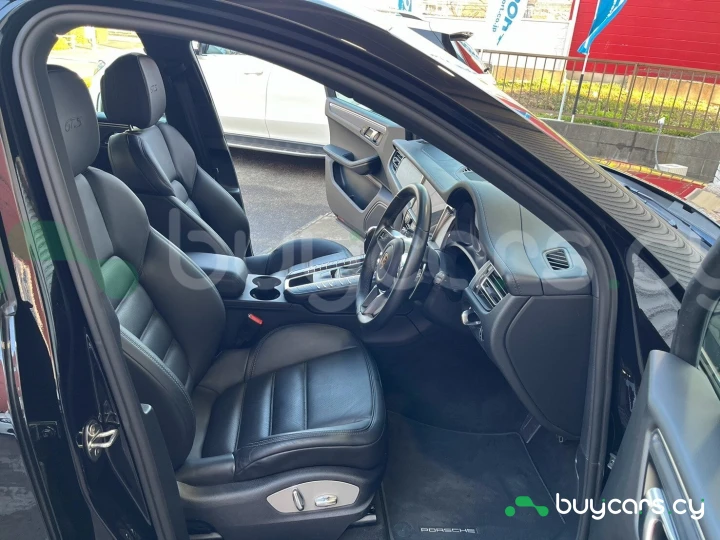 Porsche Macan Черный