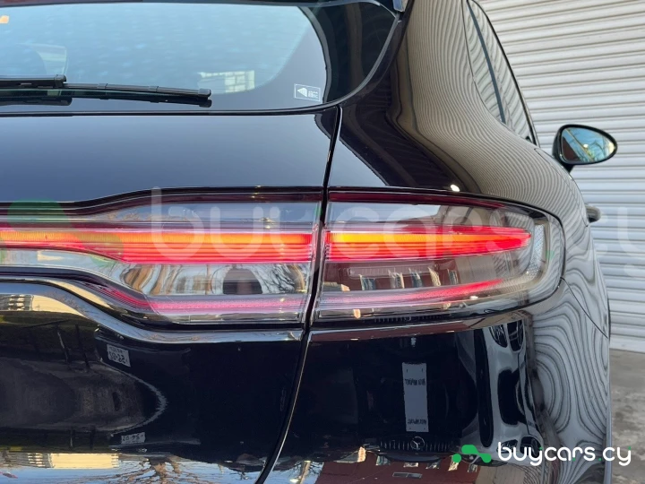 Porsche Macan Черный