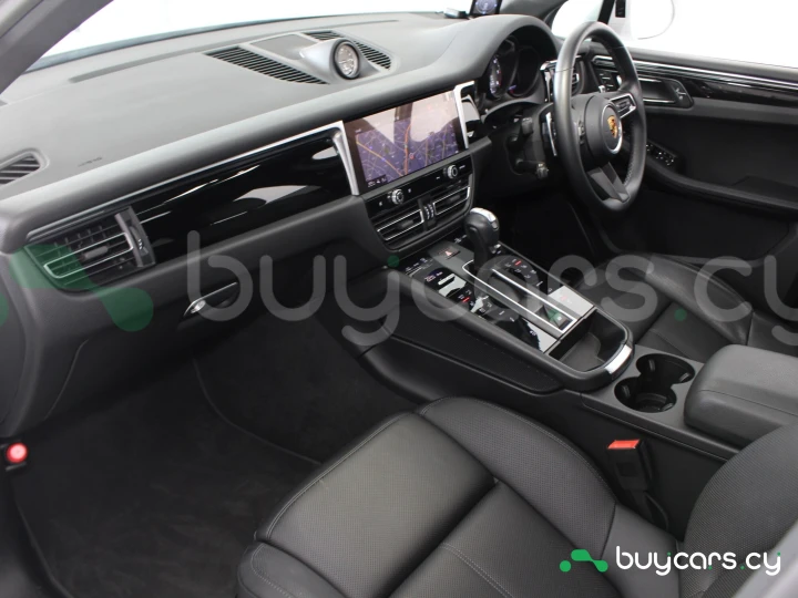 Porsche Macan Белый