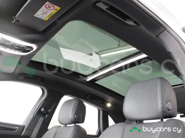 Porsche Macan Белый