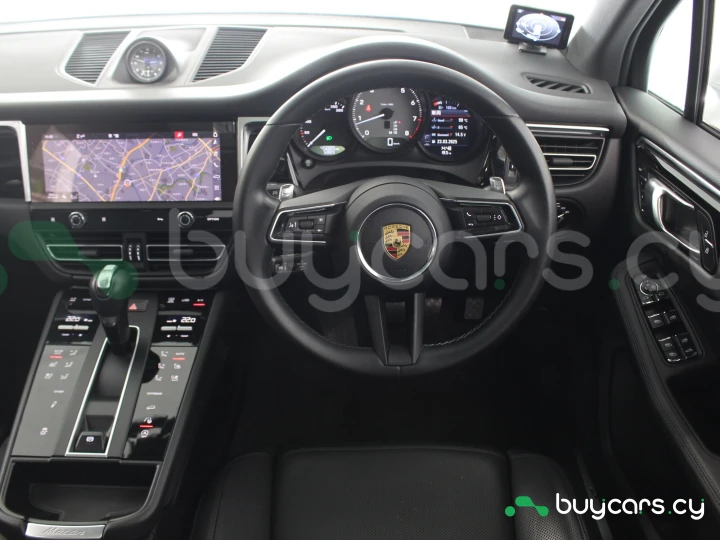 Porsche Macan Белый