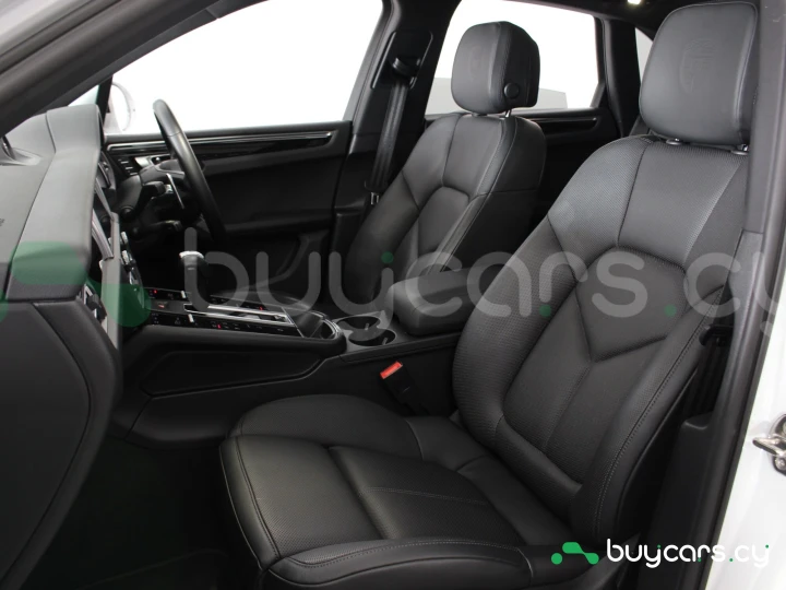 Porsche Macan Белый