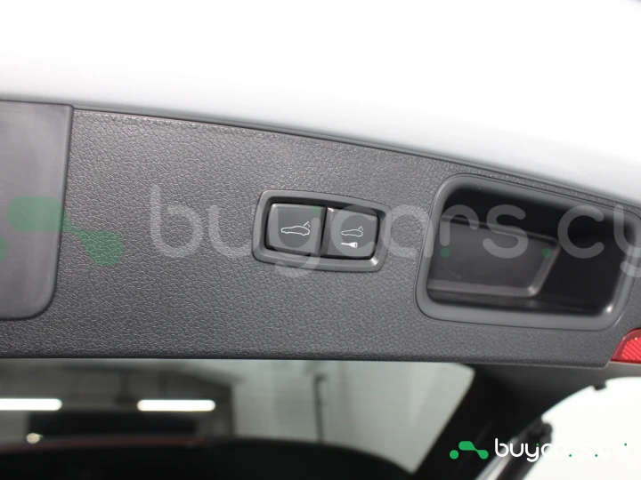 Porsche Macan Белый