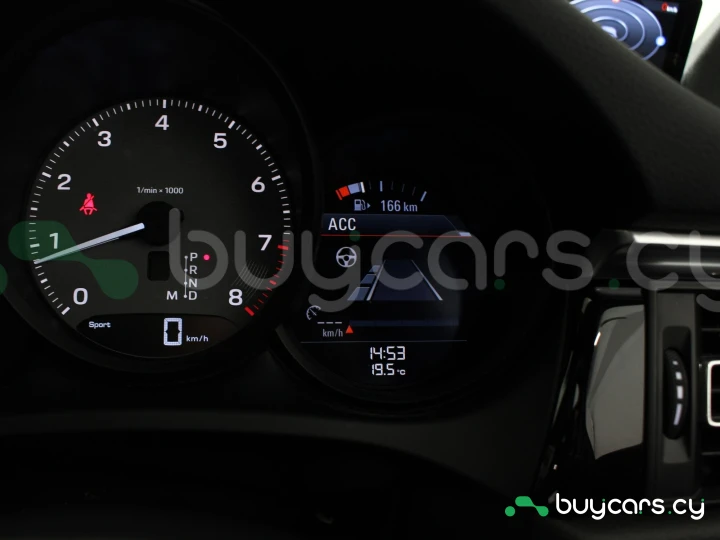 Porsche Macan Белый