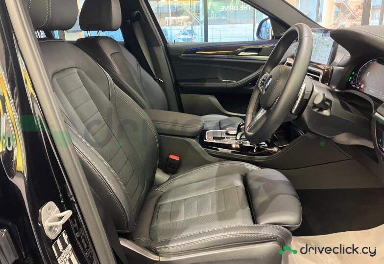 BMW X4 Black