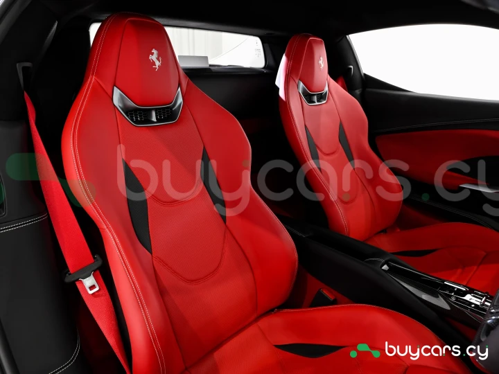 Ferrari 296 GTB Белый