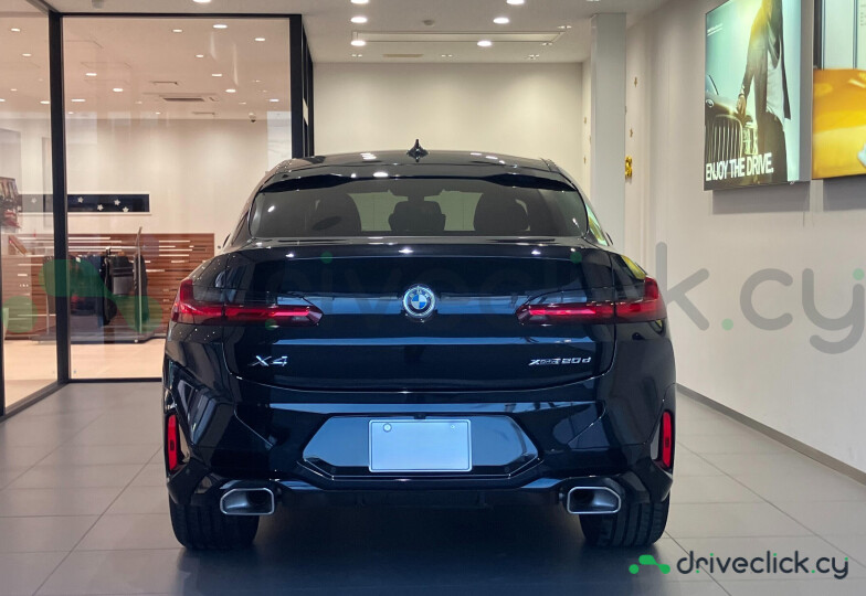 BMW X4 Black