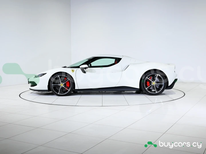 Ferrari 296 GTB Белый