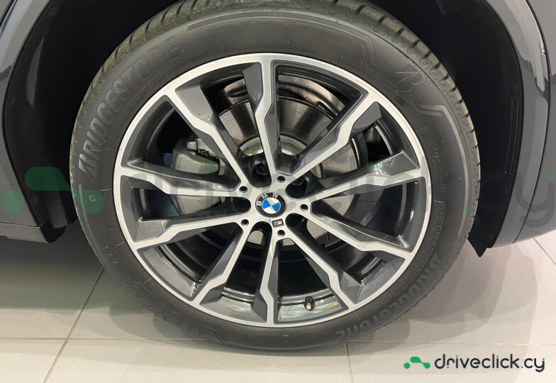 BMW X4 Black