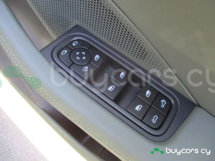 Porsche Macan Серый