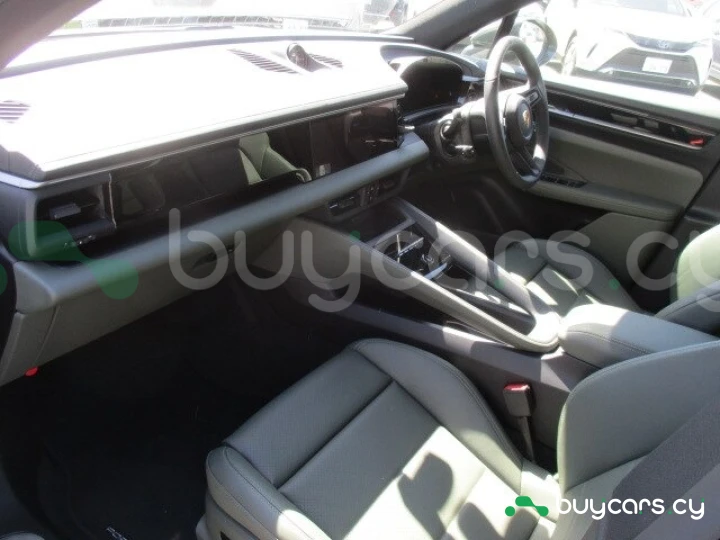 Porsche Macan Серый