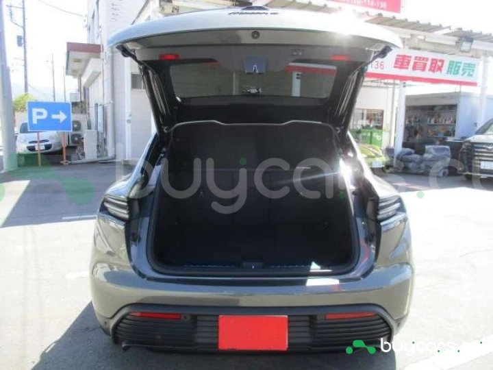 Porsche Macan Серый