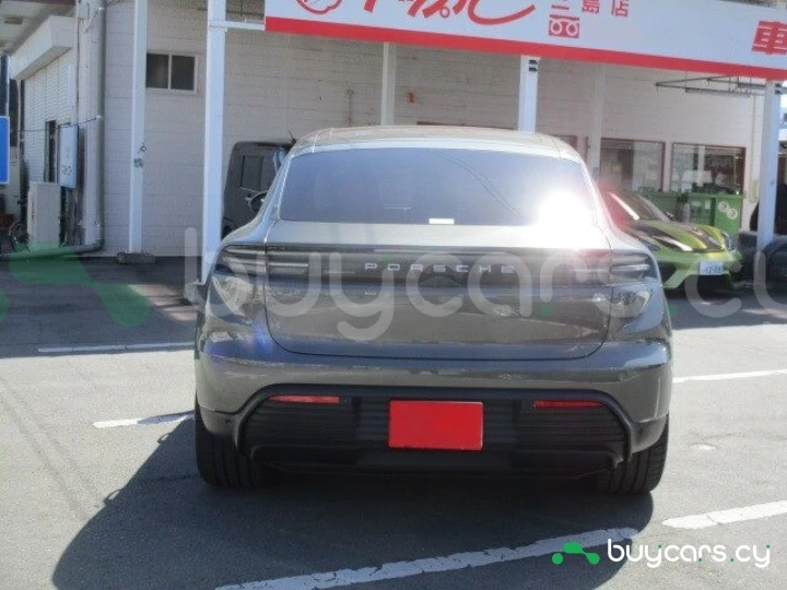 Porsche Macan Серый