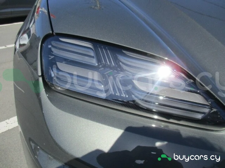 Porsche Macan Серый