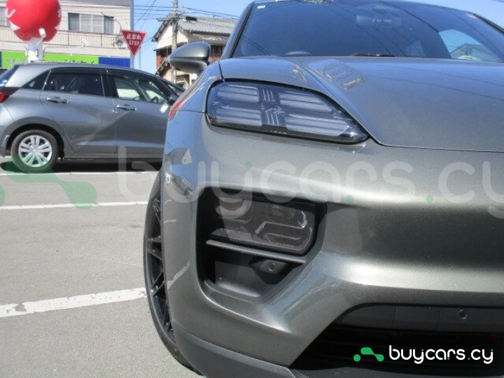 Porsche Macan Серый