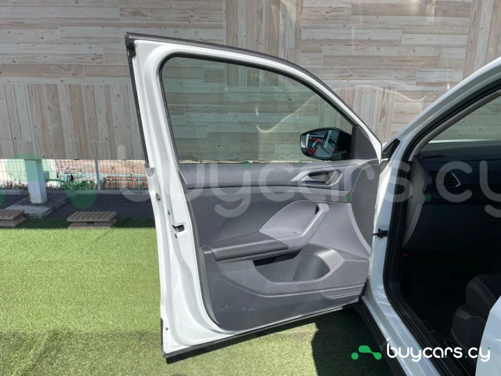 Volkswagen T-Cross White
